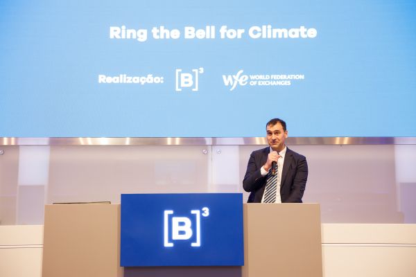 29 November 2023 - "Ring the Bell for Climate" at B3